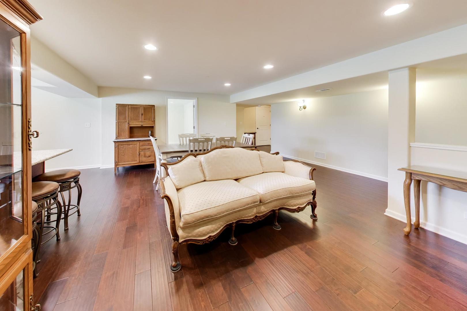 1126 Oak Point Court Antioch IL 60002