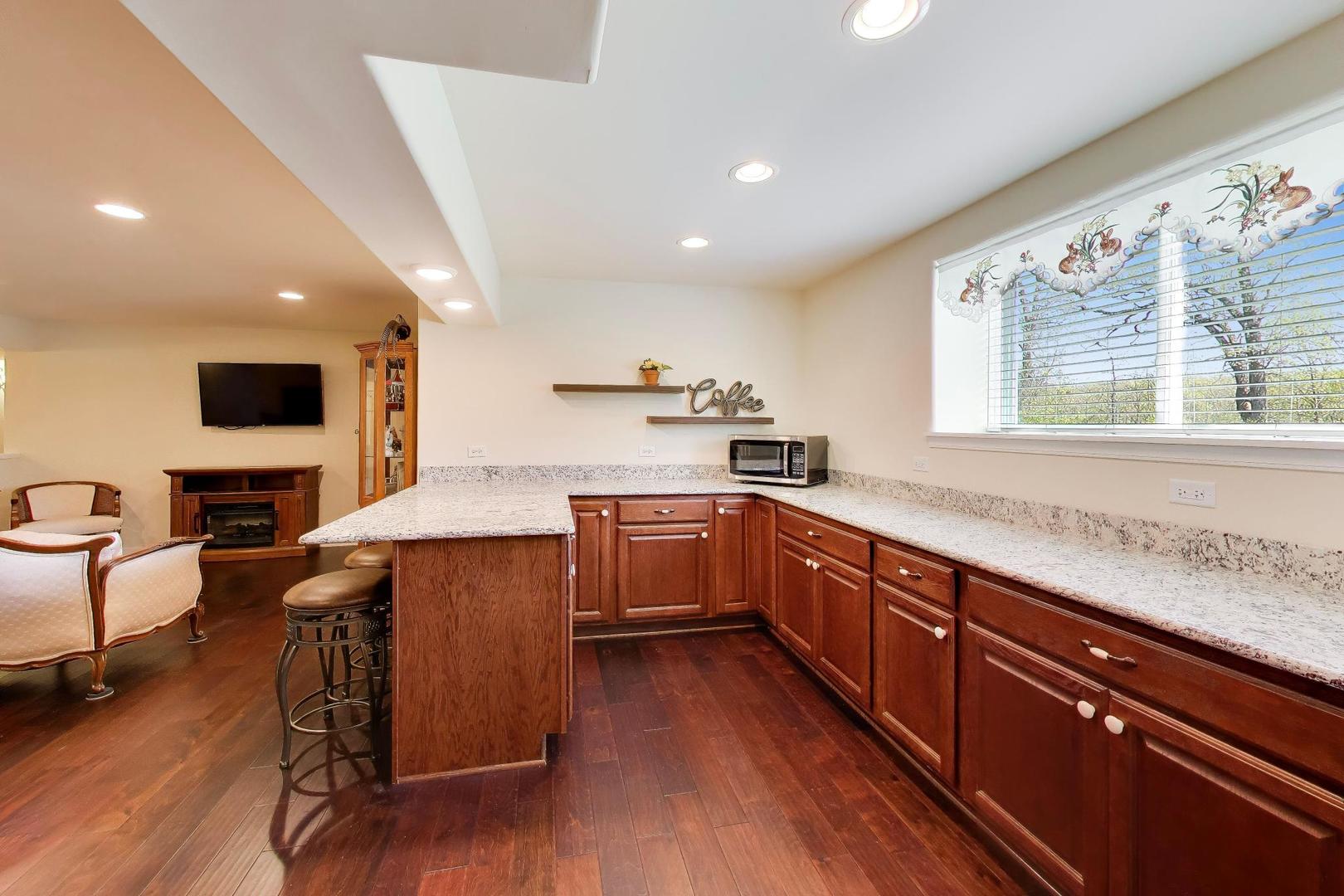 1126 Oak Point Court Antioch IL 60002