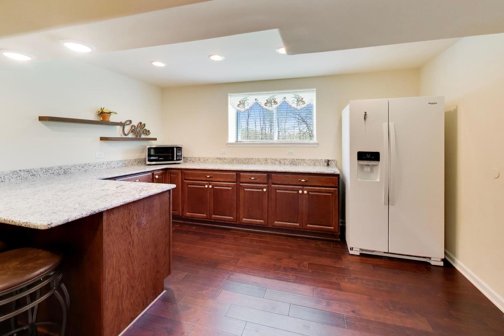 1126 Oak Point Court Antioch IL 60002