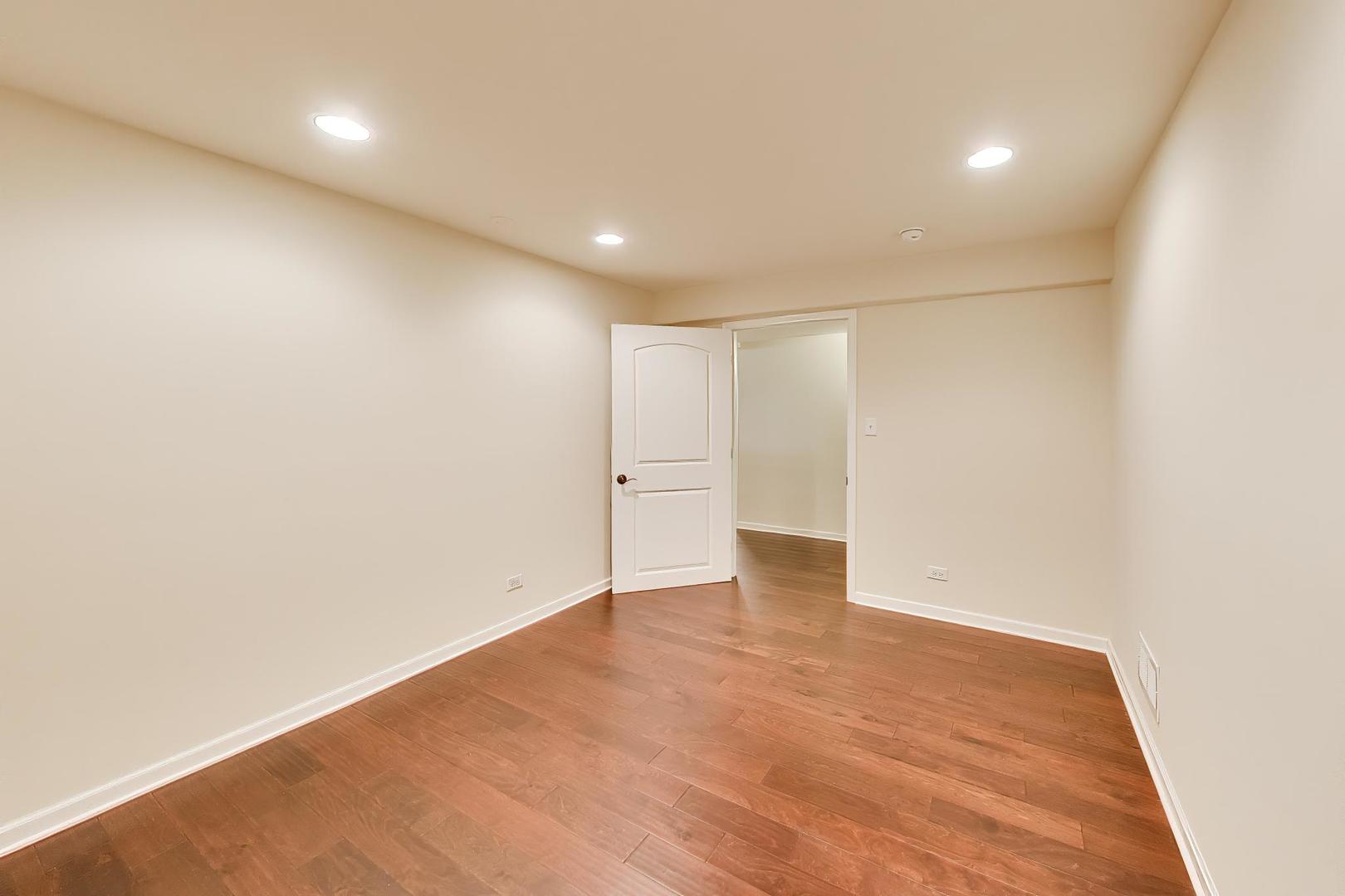 1126 Oak Point Court Antioch IL 60002