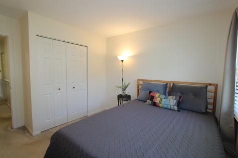 206 East Cunningham Drive Palatine IL 60067