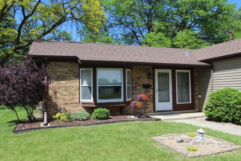 206 East Cunningham Drive Palatine IL 60067