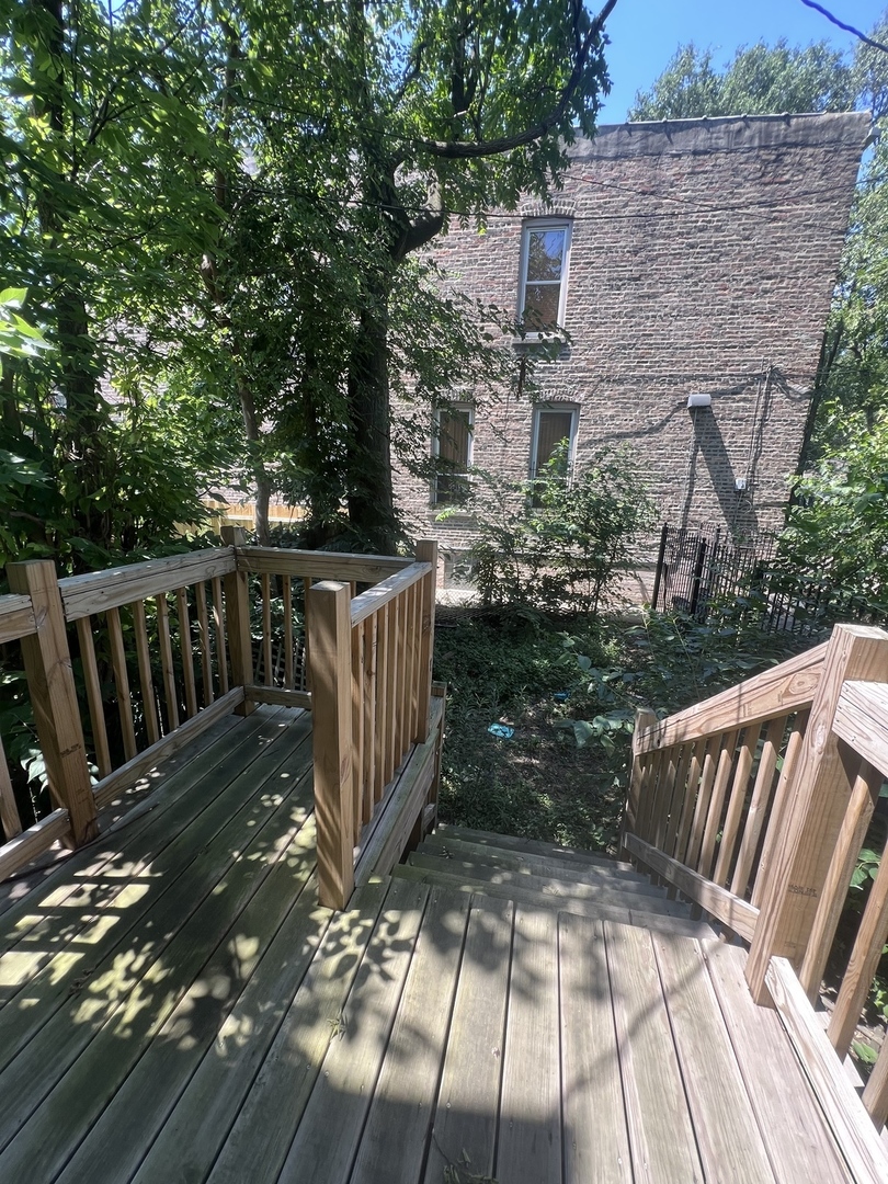 6756 South Lafayette Avenue Chicago IL 60621