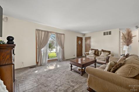 316 South Park Boulevard Streamwood IL 60107