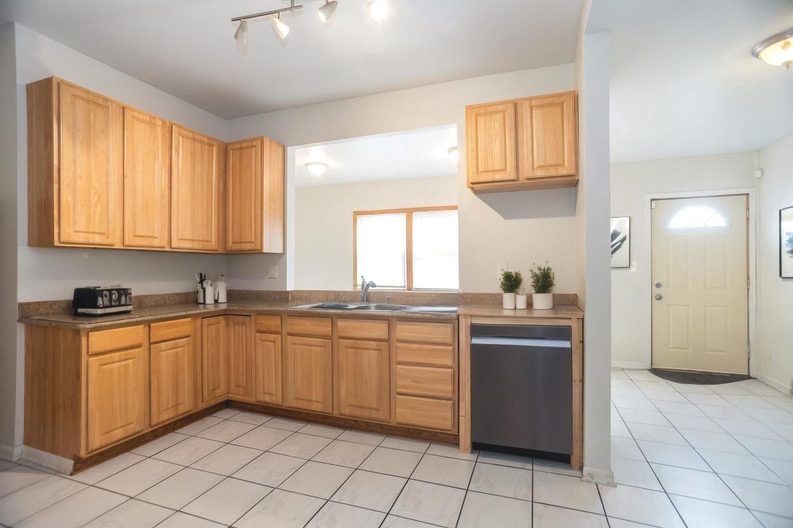 2235 North Tripp Avenue Chicago IL 60639
