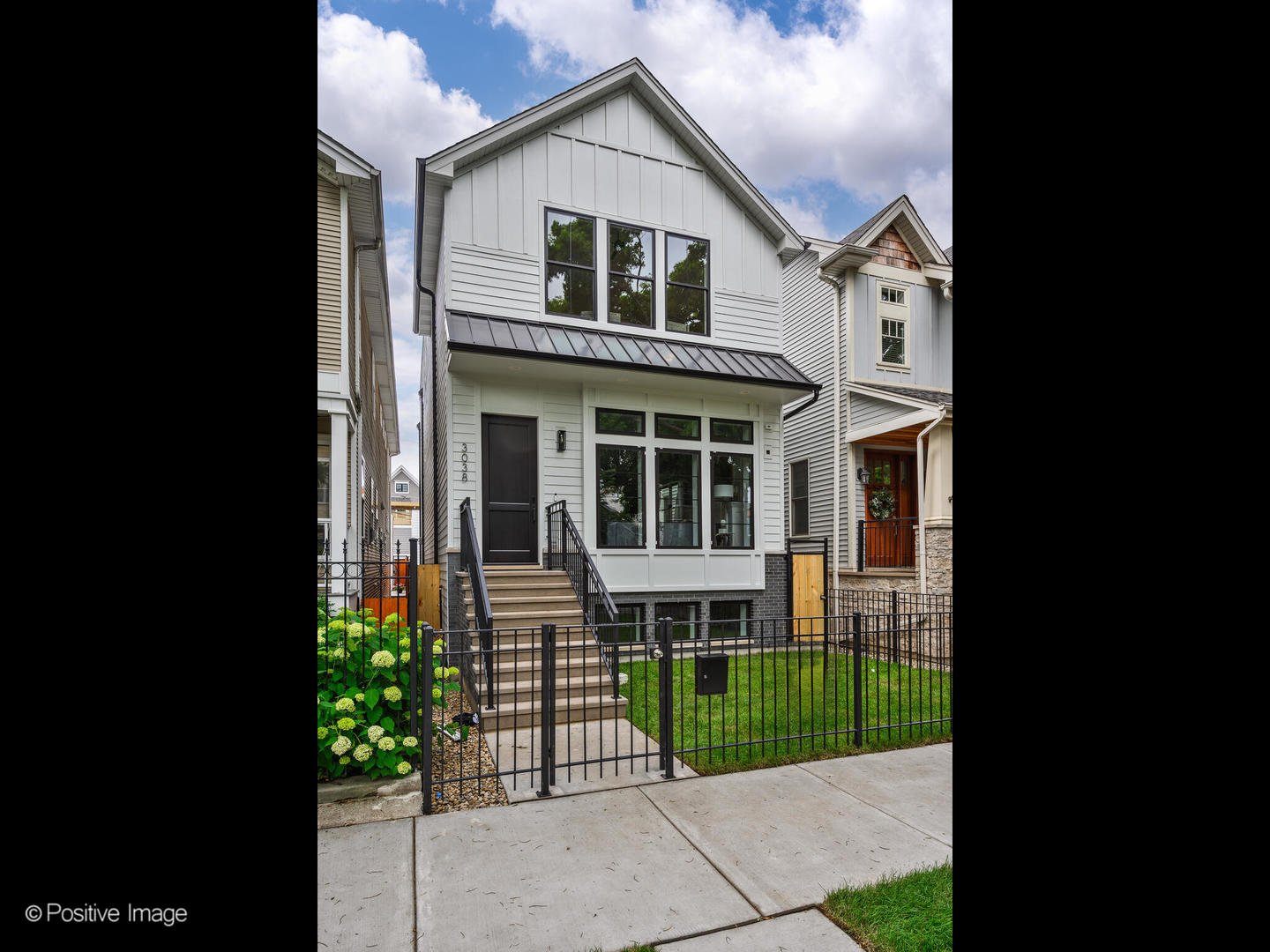 2120 West Barry Avenue Chicago IL 60618