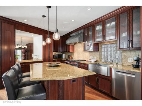 1811 North Howe Street Chicago IL 60614