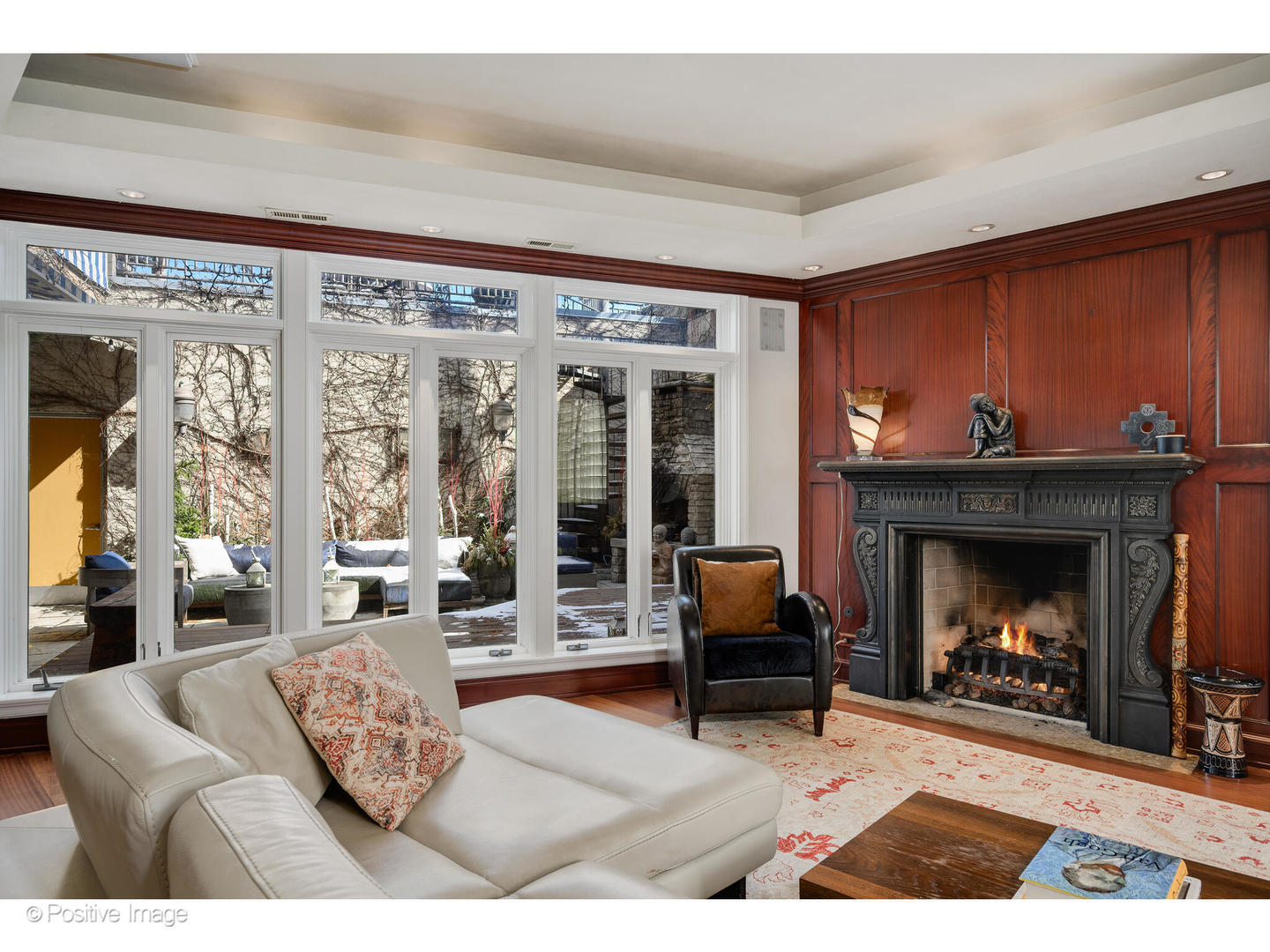 1811 North Howe Street Chicago IL 60614