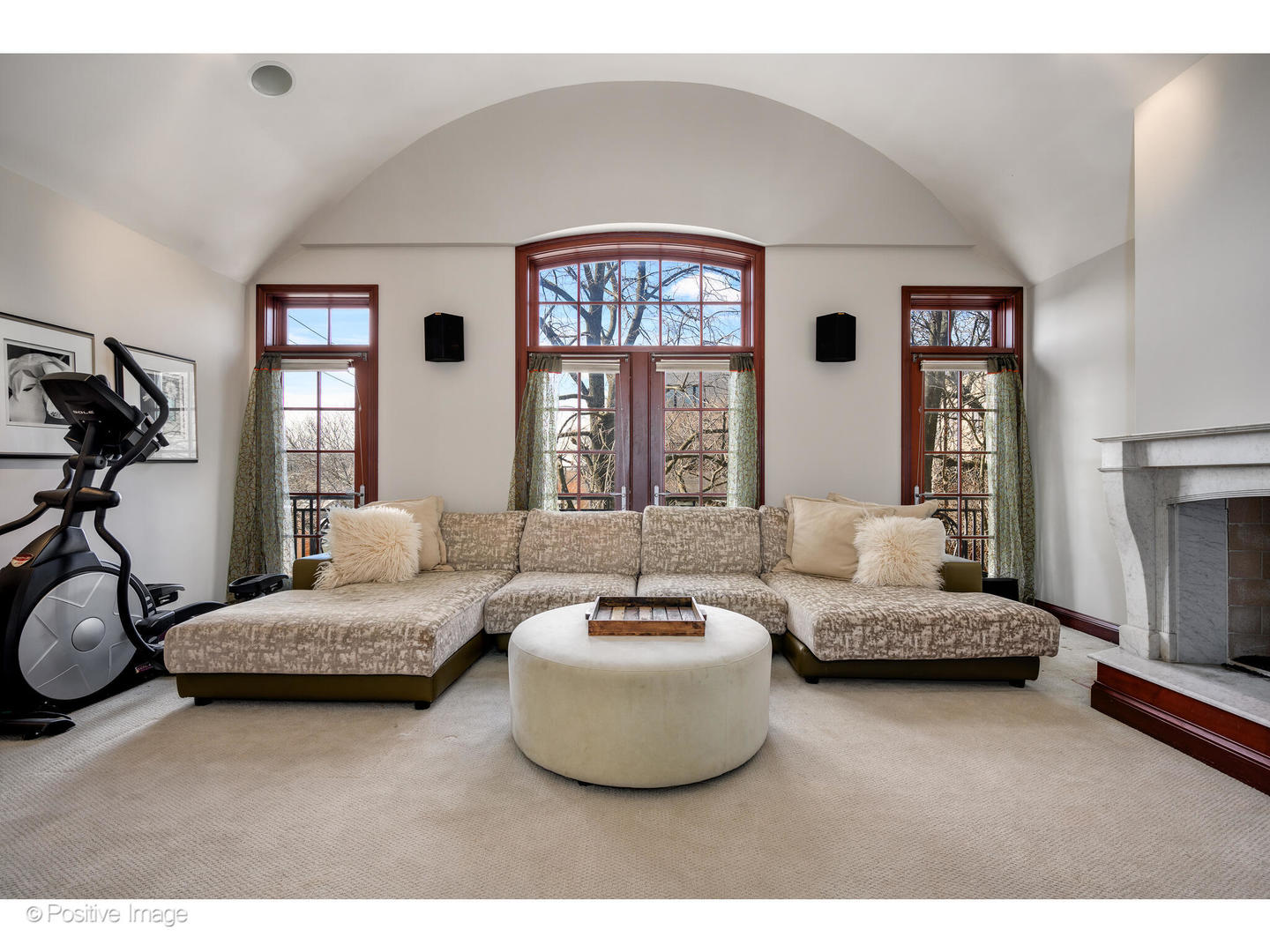 1811 North Howe Street Chicago IL 60614