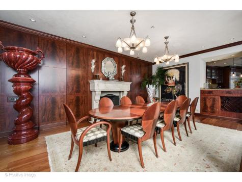 1811 North Howe Street Chicago IL 60614