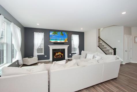 3617 Emerald Road Elgin IL 60124