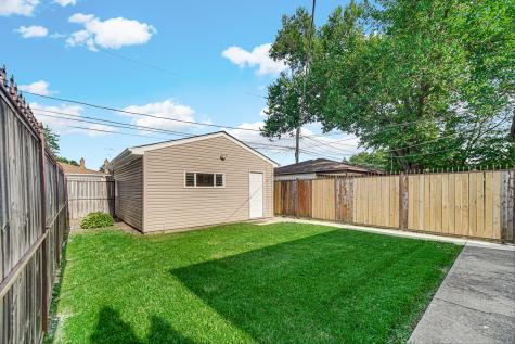 10339 South Calumet Avenue Chicago IL 60628