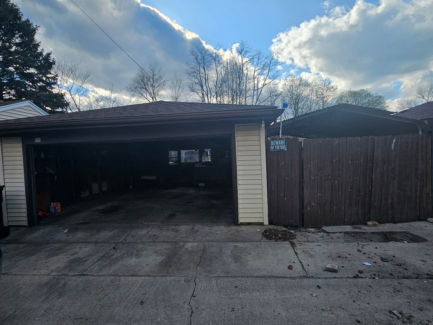 10955 South Mackinaw Avenue Chicago IL 60617