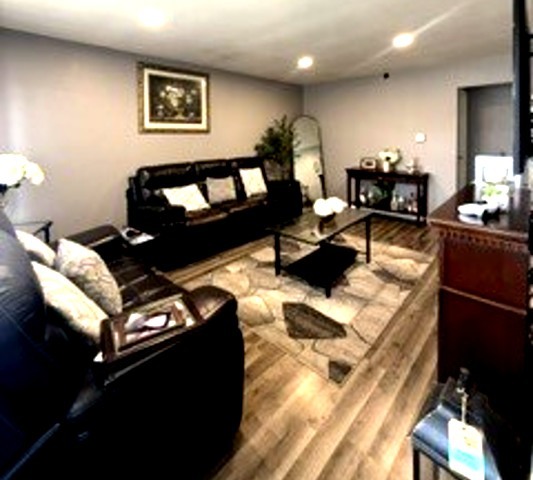 10955 South Mackinaw Avenue Chicago IL 60617