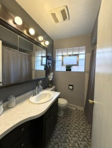 10955 South Mackinaw Avenue Chicago IL 60617