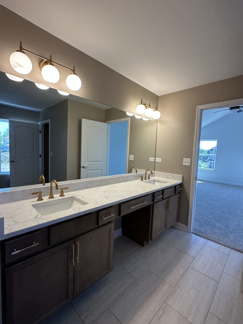 16440 West Cottonwood Drive Lockport IL 60441