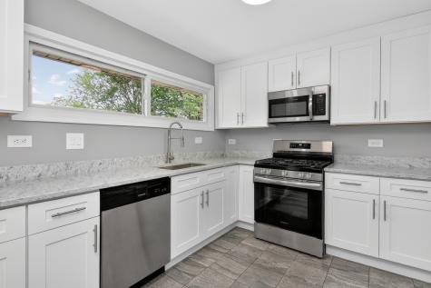 1125 Suffolk Avenue Westchester IL 60154