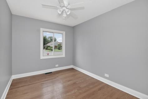 1125 Suffolk Avenue Westchester IL 60154