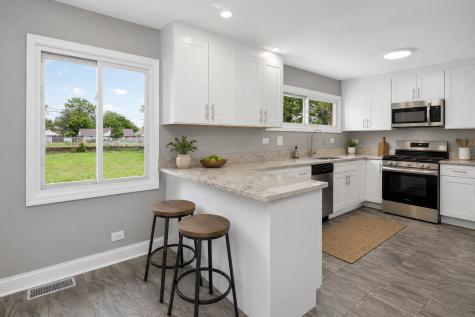 1125 Suffolk Avenue Westchester IL 60154