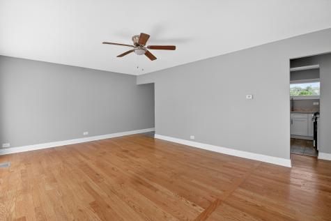 1125 Suffolk Avenue Westchester IL 60154