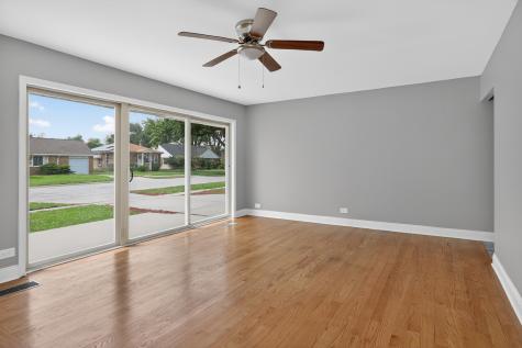 1125 Suffolk Avenue Westchester IL 60154