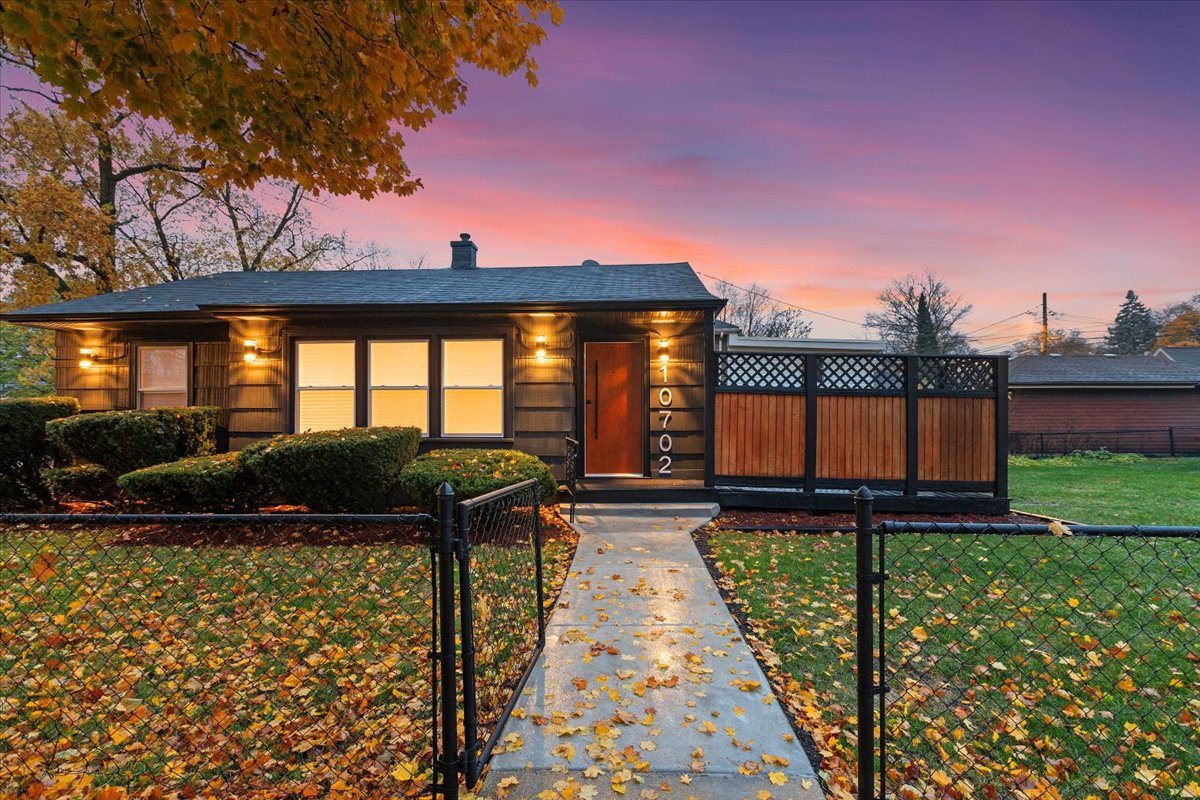 10702 South Albany Avenue Chicago IL 60655