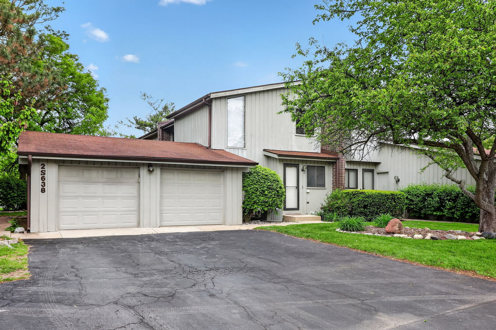 2S638 Enrico Fermi Court Warrenville IL 60555