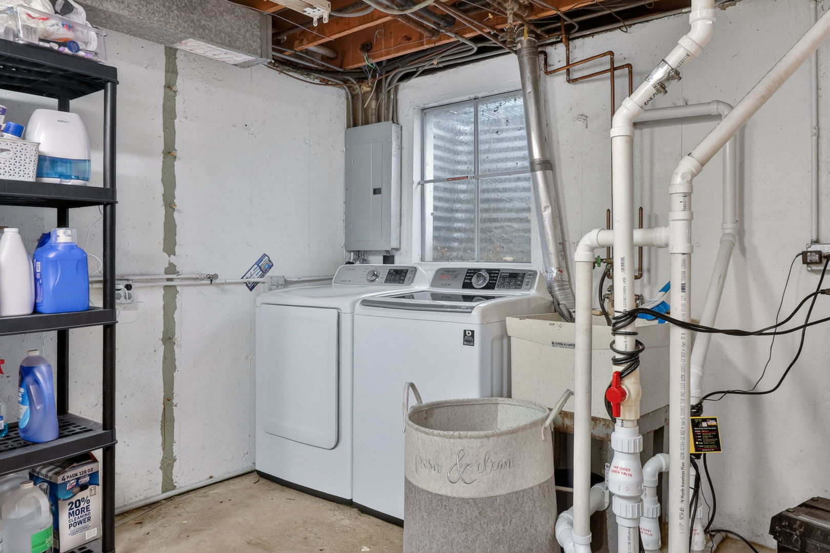 2S638 Enrico Fermi Court Warrenville IL 60555