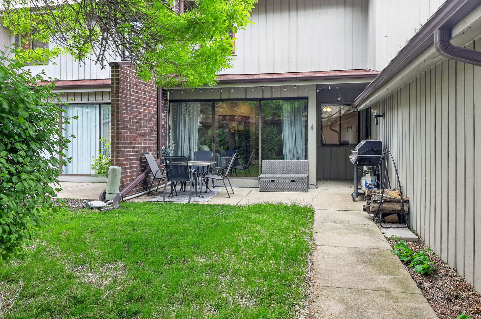 2S638 Enrico Fermi Court Warrenville IL 60555