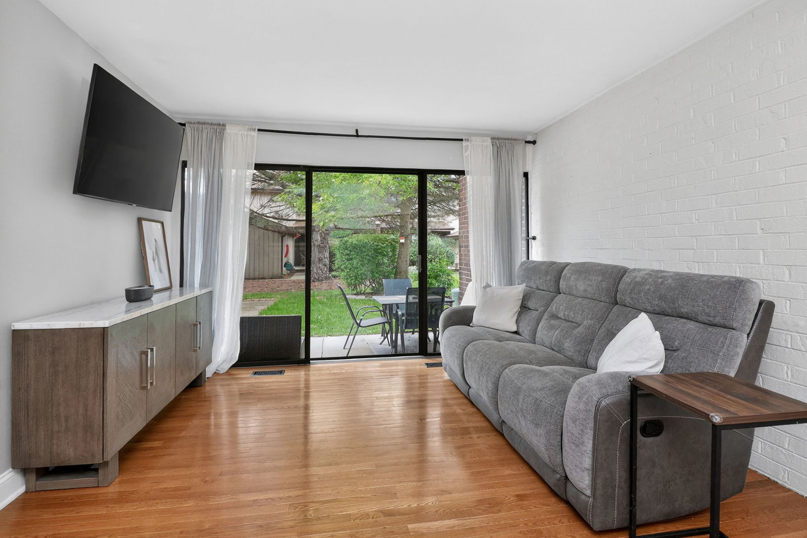 2S638 Enrico Fermi Court Warrenville IL 60555