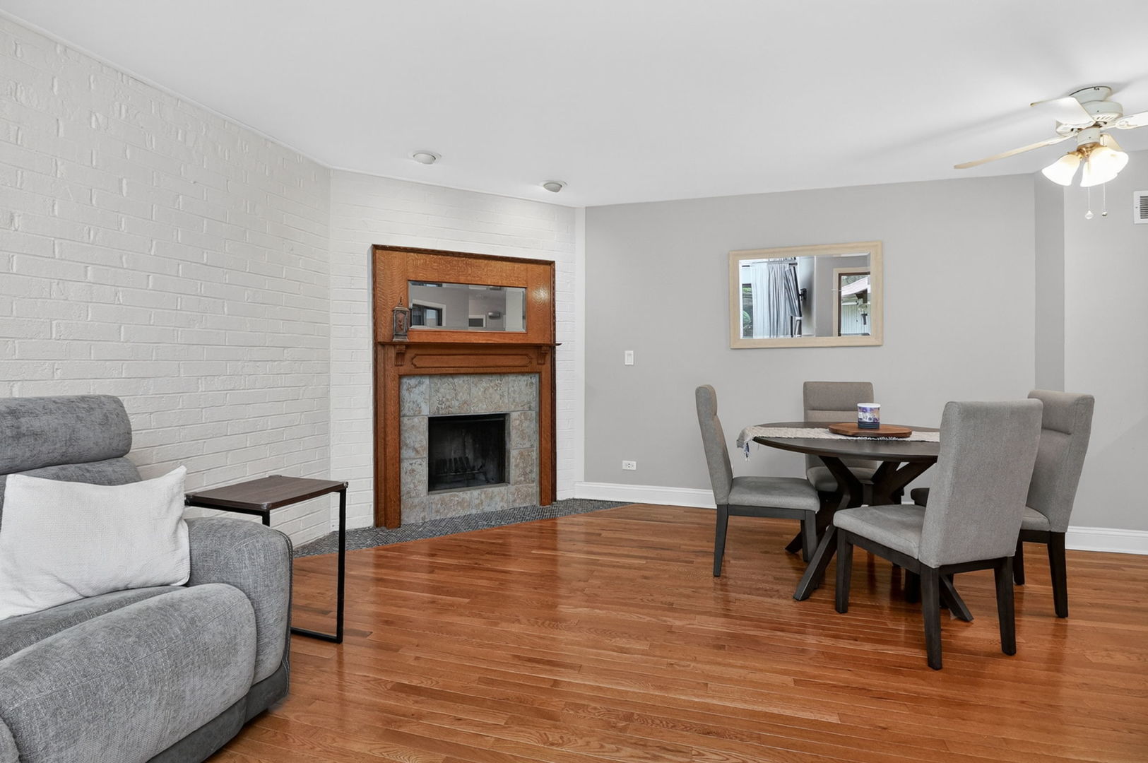 2S638 Enrico Fermi Court Warrenville IL 60555