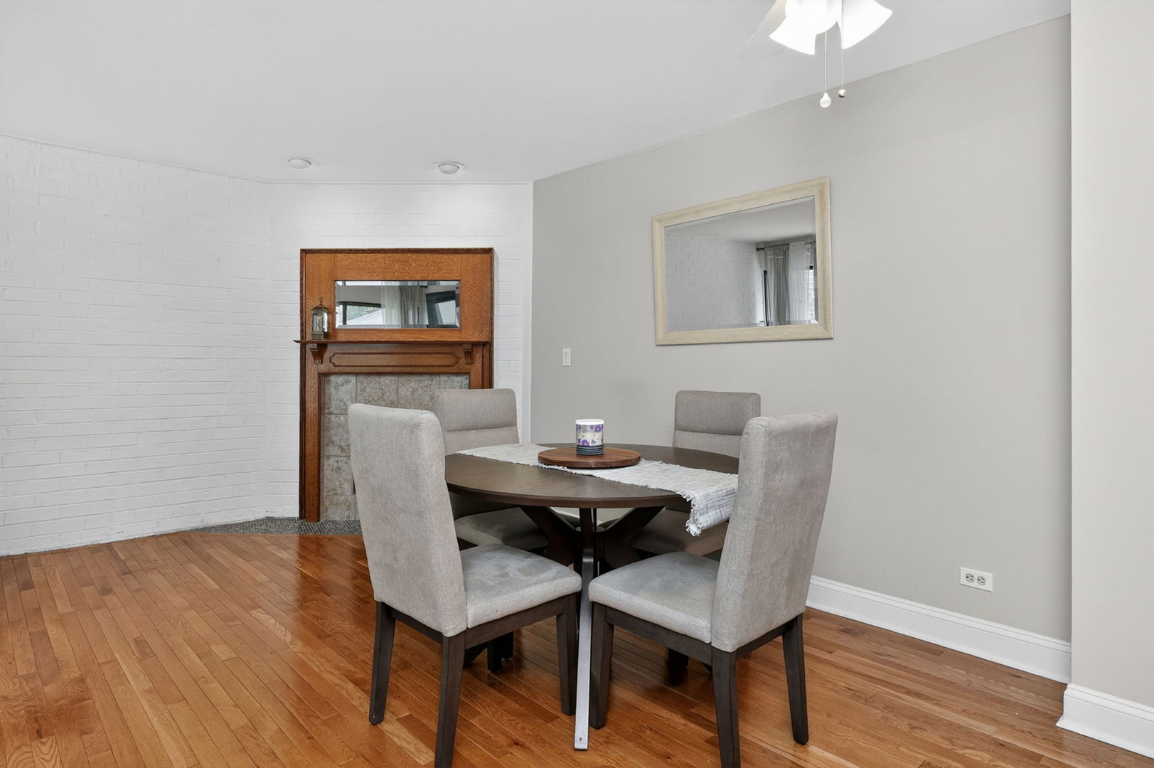 2S638 Enrico Fermi Court Warrenville IL 60555