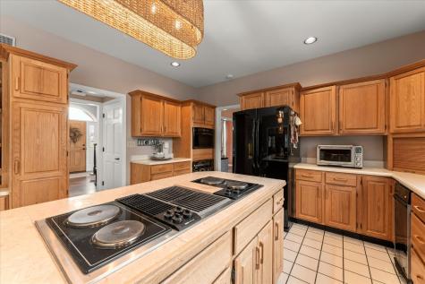 1303 Hickory Tree Court Mahomet IL 61853