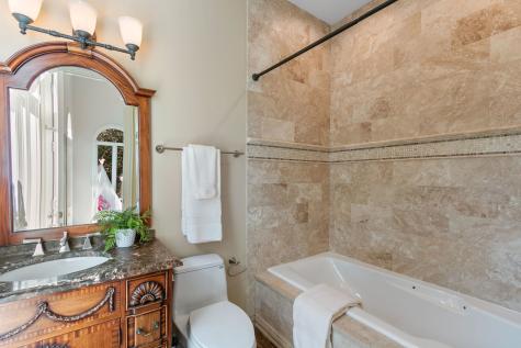 1015 Sheridan Road Winnetka IL 60093