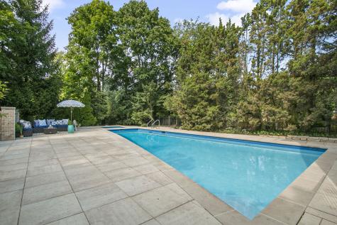 1015 Sheridan Road Winnetka IL 60093