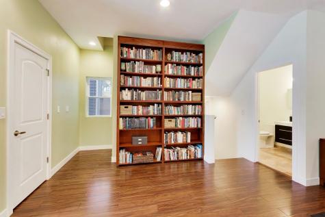 3526 West Mclean Avenue Chicago IL 60647