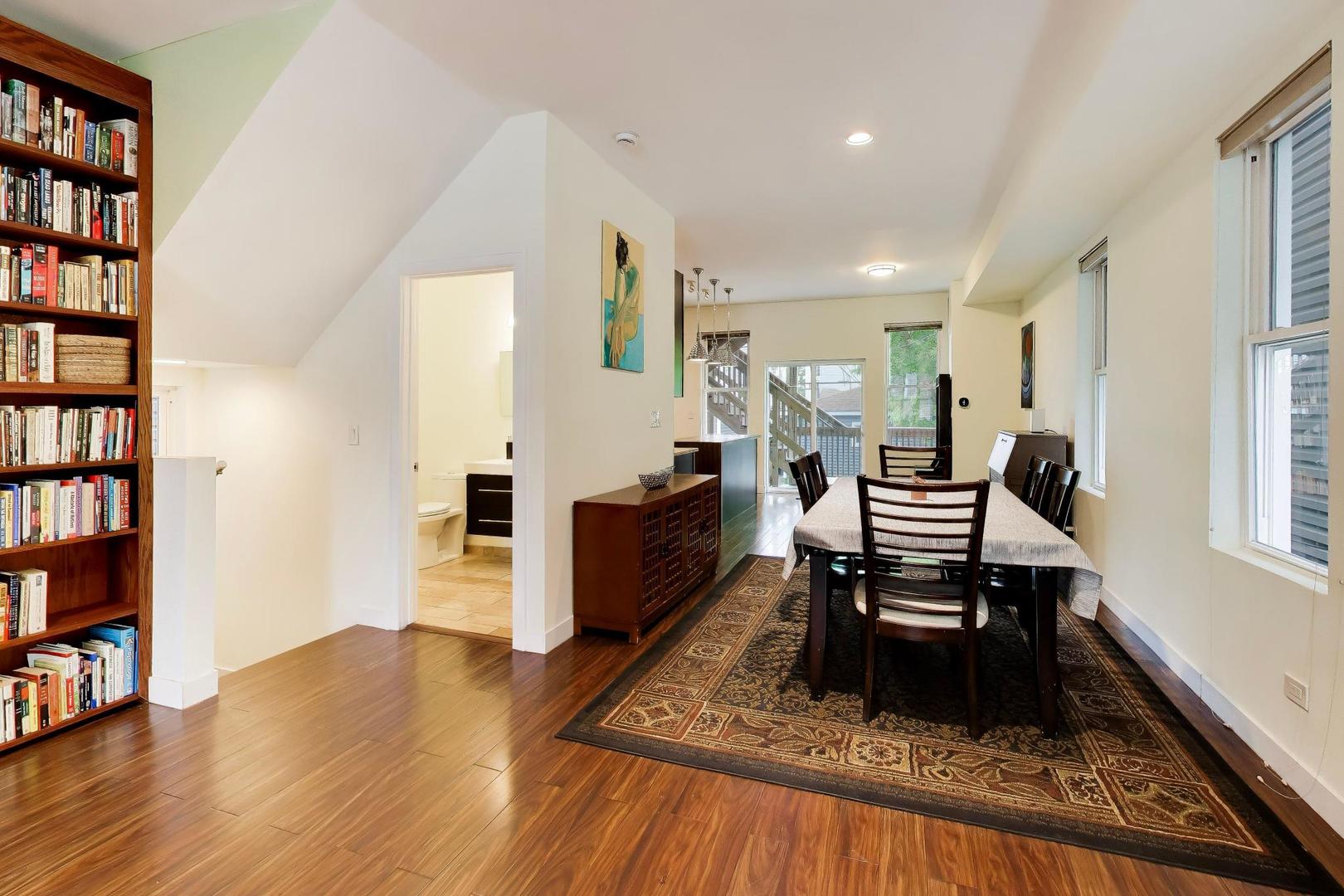 3526 West Mclean Avenue Chicago IL 60647