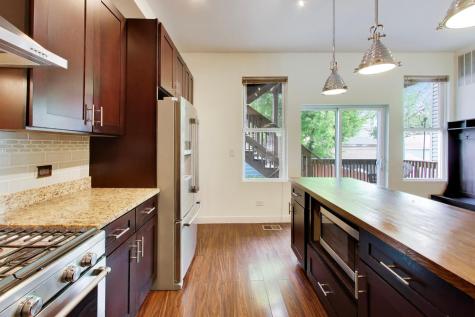 3526 West Mclean Avenue Chicago IL 60647