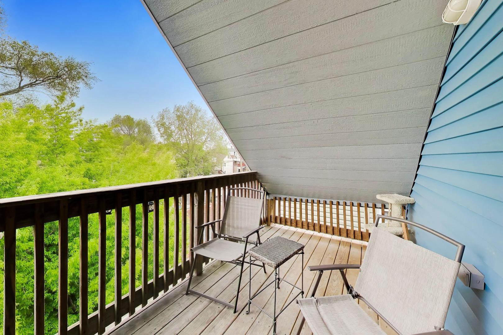 3526 West Mclean Avenue Chicago IL 60647