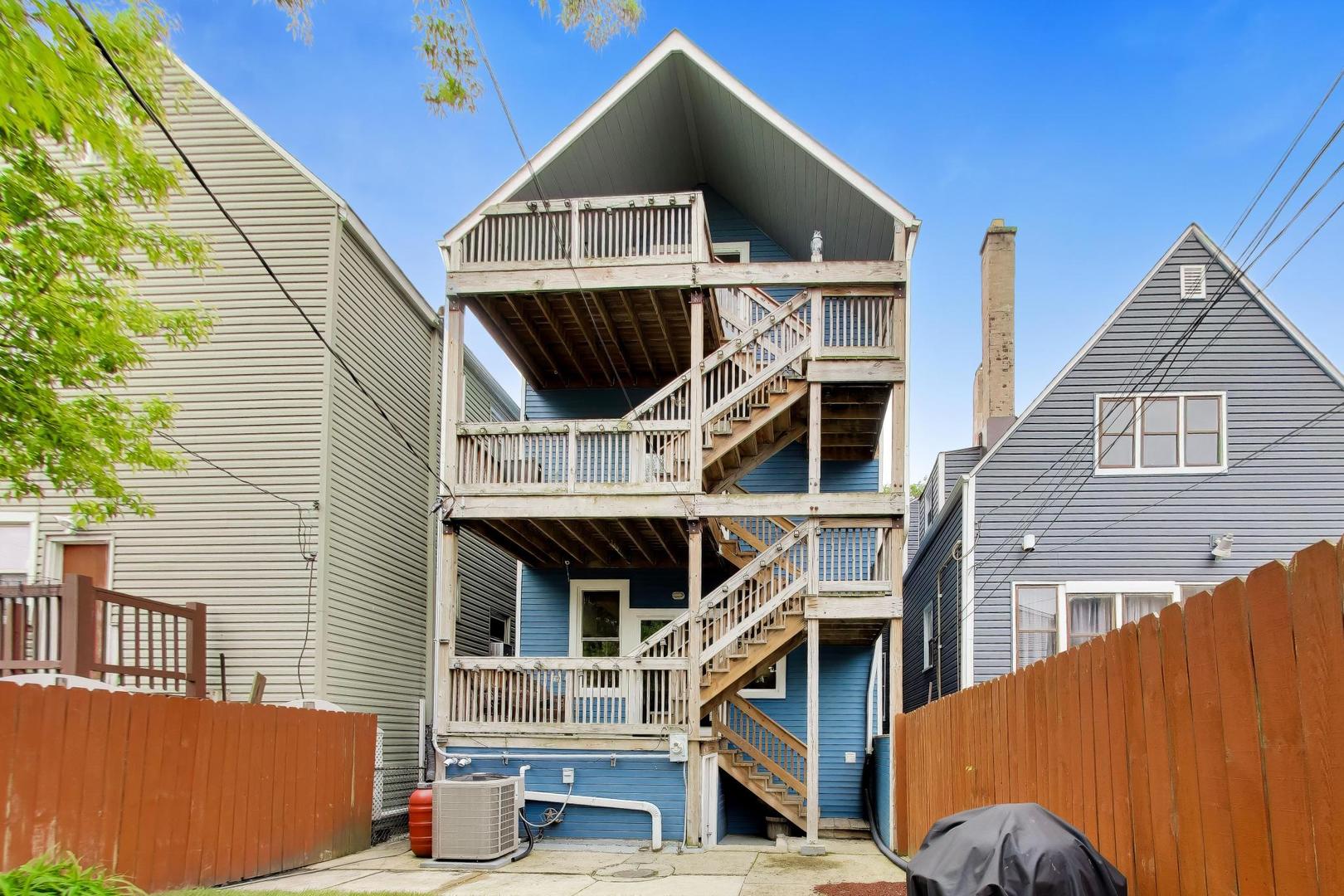 3526 West Mclean Avenue Chicago IL 60647