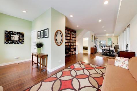 3526 West Mclean Avenue Chicago IL 60647