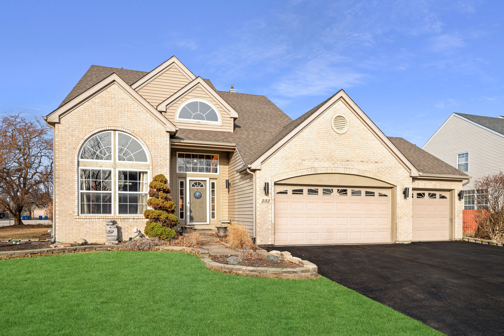 232 Burton Drive Bartlett IL 60103