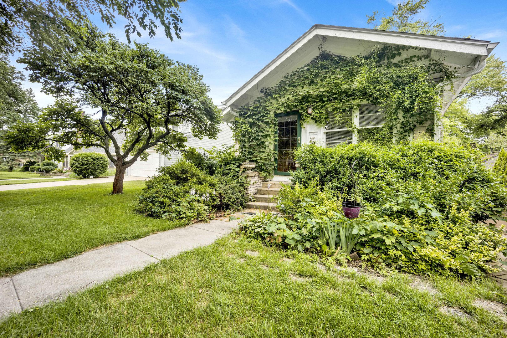 149 South Gladstone Avenue Aurora IL 60506