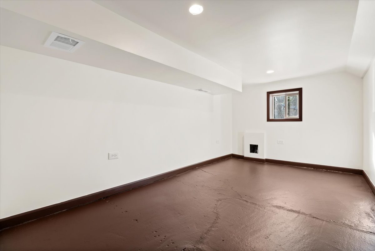 8403 South Sangamon Street Chicago IL 60620