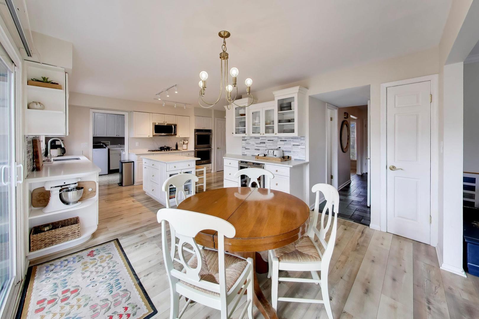 5405 Silentbrook Lane Rolling Meadows IL 60008