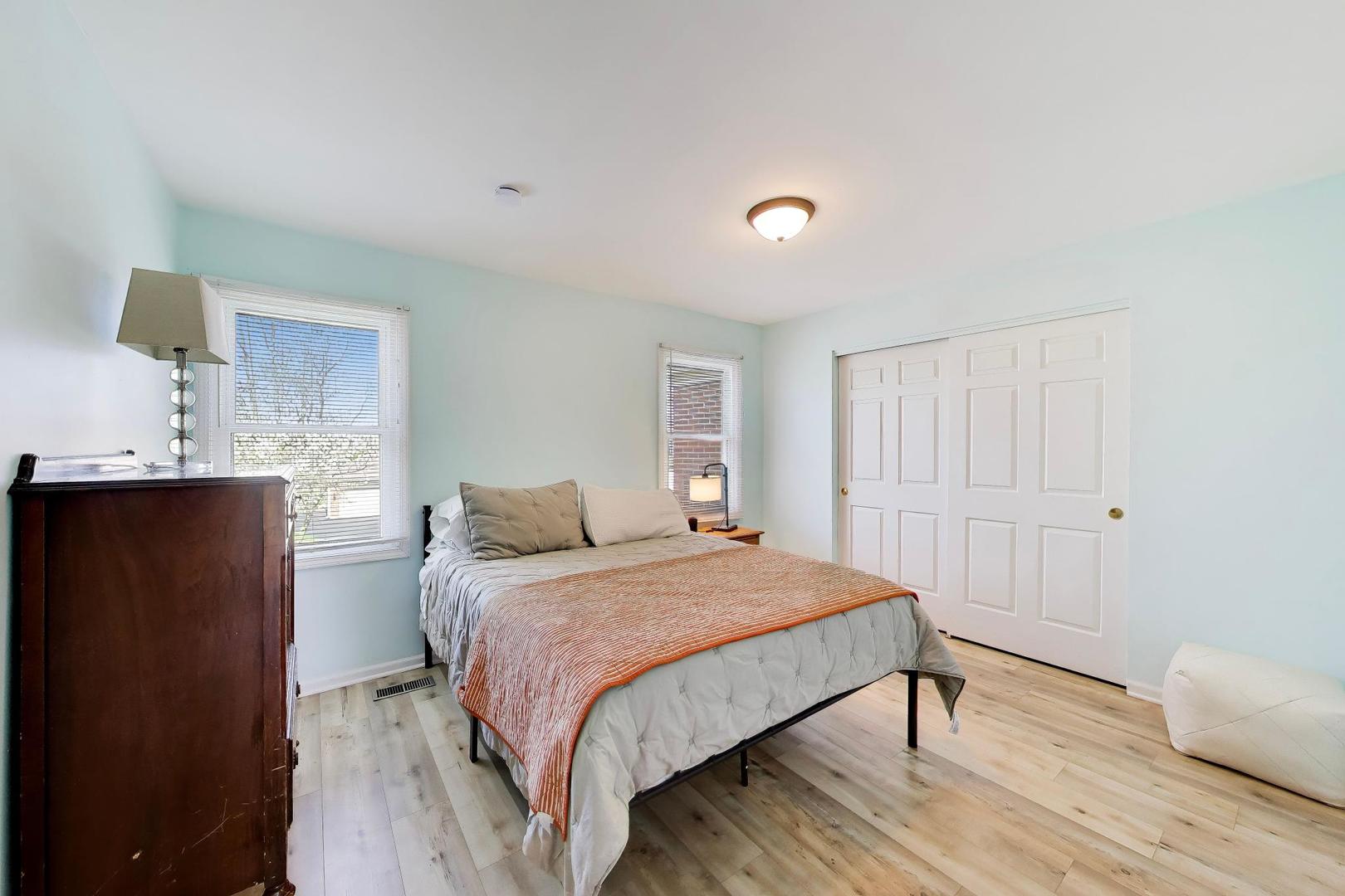 5405 Silentbrook Lane Rolling Meadows IL 60008