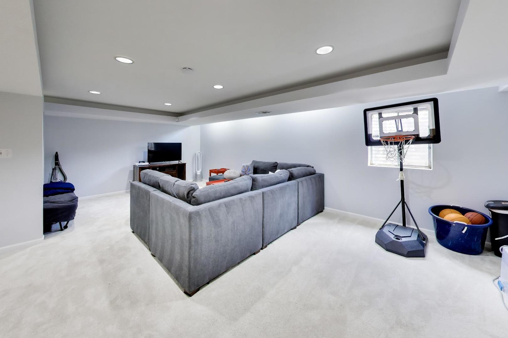 5405 Silentbrook Lane Rolling Meadows IL 60008