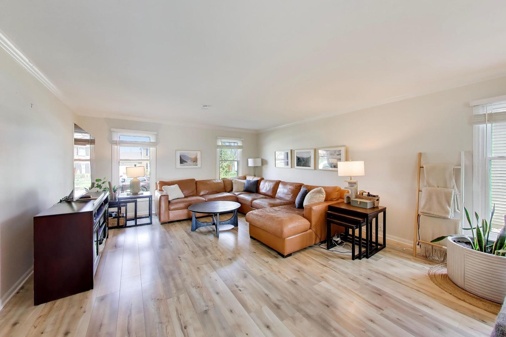 5405 Silentbrook Lane Rolling Meadows IL 60008