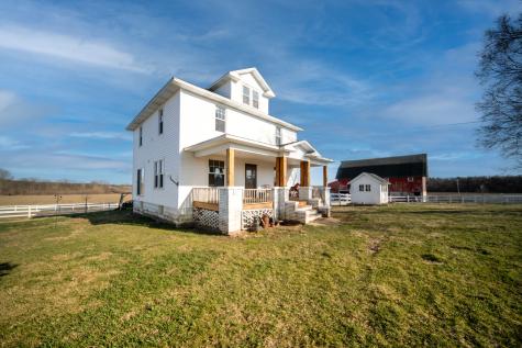 1801 Lee Center Road Amboy IL 61310