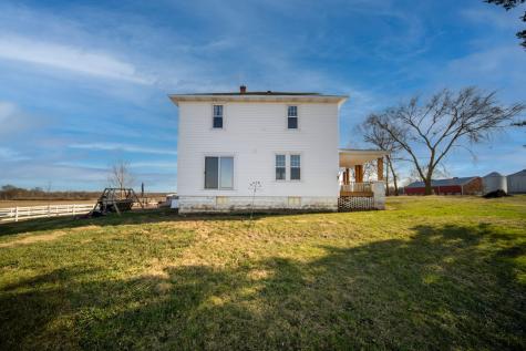 1801 Lee Center Road Amboy IL 61310